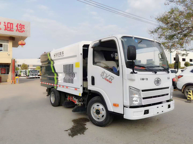 3方塵箱 0.8方水箱 藍牌解放掃路車