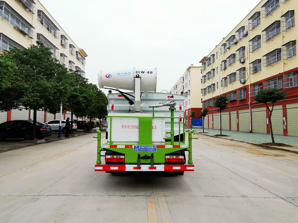 東風(fēng)小多利卡霧炮車國(guó)六4.5立方/30-40米霧炮